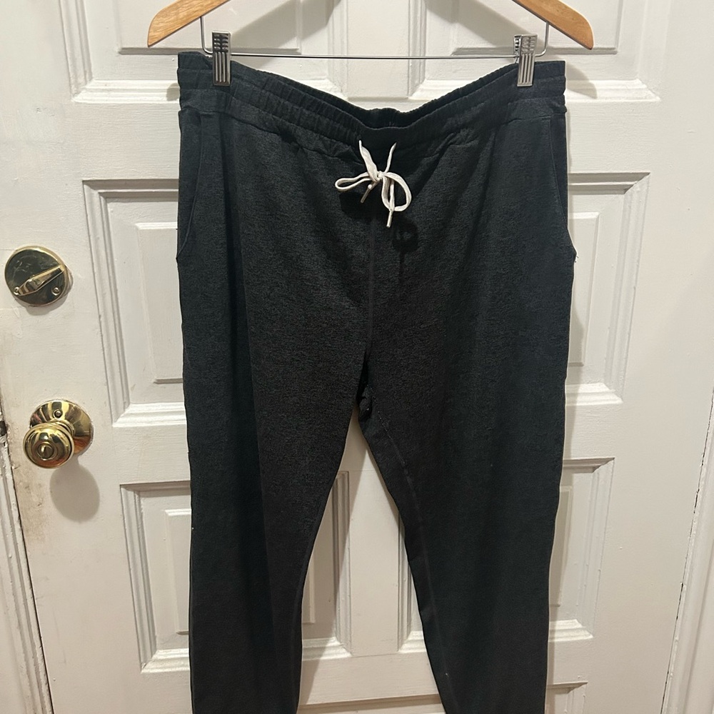 Vuori Black Sweatpants Ultimate Comfort